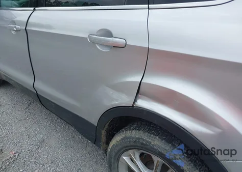 2017 Ford Escape Se из США, поврежденный, VIN 1FMCU9GD7HUE42904